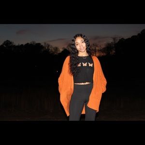 Meet your Posher, Clarke